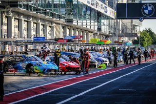 Paid Test Session, Pitlane
