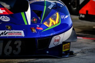 Paid Test Session, Pitlane
