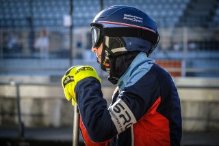 Paid Test Session, Pitlane
