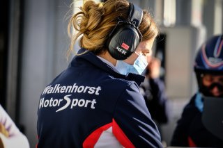 Paid Test Session, Pitlane
