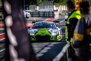 Paid Test Session, Pitlane
