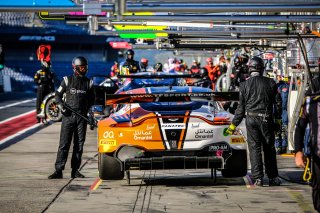 Paid Test Session, Pitlane
