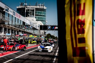 Paid Test Session 2, Pitlane
