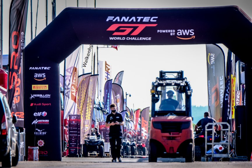Bronze Test, Paddock

