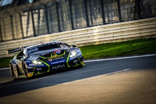 #77 Barwell Motorsport GBR Lamborghini Huracan GT3 Evo Henrique Chaves PRT Miguel Ramos PRT Adrian Amstutz CHE Pro-Am Cup, Free Practice
