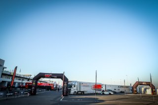 Paddock
