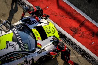 Pitlane, Qualifying
