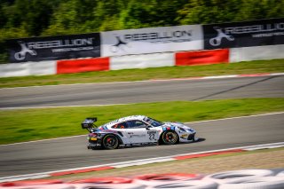 #22 GPX Racing UAE Porsche 911 GT3-R (991.II) Matt Campbell AUS Earl Bamber NZL Mathieu Jaminet FRA Pro Cup, Race
