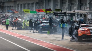 Pitlane, Race
