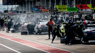 Pitlane, Race
