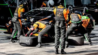 Pitlane, Race
