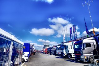 Paddock
