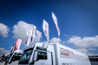 Paddock
