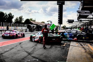 Paid Test Session 2, Pitlane
