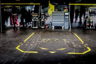 Paid Test Session 2, Pitlane
