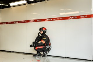 Paid Test Session 2, Pitlane
