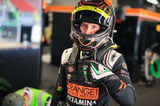Paid Test Session 2, Pitlane
