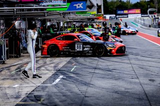 Paid Test Session 2, Pitlane
