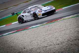 #22 GPX Racing UAE Porsche 911 GT3-R (991.II) Matt Campbell AUS Earl Bamber NZL Mathieu Jaminet FRA Pro Cup, Free Practice
