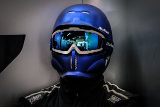 Pitlane, Pre-Qualifying
