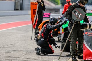 Pitlane, Pre-Qualifying
