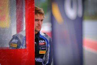 Pitlane, Pre-Qualifying
