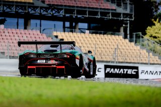 #38 JOTA GBR McLaren 720 S GT3 Ben Barnicoat GBR Oliver Wilkinson GBR Rob Bell GBR Pro Cup, Pre-Qualifying
