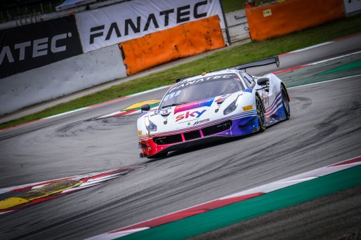 #93 SKY - Tempesta Racing GBR Ferrari 488 GT3 Rino Mastronardi iTA Jonathan Hui HKG Chris Froggatt GBR Pro-Am Cup, Qualifying
 | SRO / Dirk Bogaerts Photography