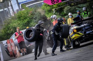 Pitlane, Race
