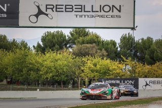 #38 JOTA GBR McLaren 720 S GT3 Ben Barnicoat GBR Oliver Wilkinson GBR Rob Bell GBR Pro Cup, Race

