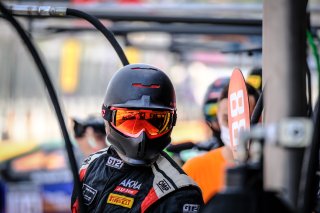 Pitlane, Pre-Qualifying

