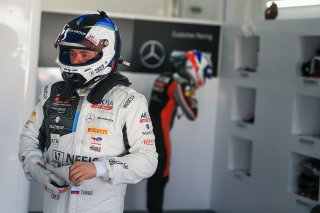 Pitlane, Pre-Qualifying
