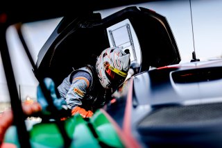 Pitlane, Pre-Qualifying
