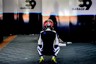 Pitlane, Pre-Qualifying
