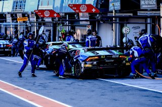 Pitlane, Race 1
