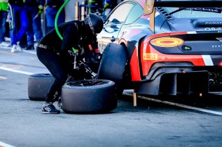 Pitlane, Race 1
