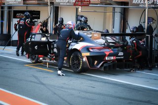 Pitlane, Race 1
