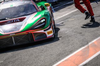 Pitlane, Race 2
