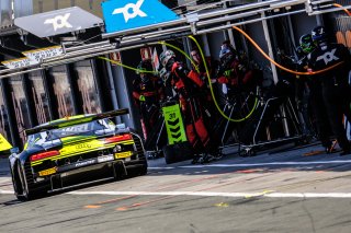 Pitlane, Race 2
