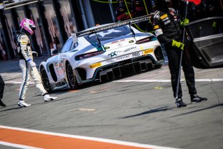 Pitlane, Race 2
