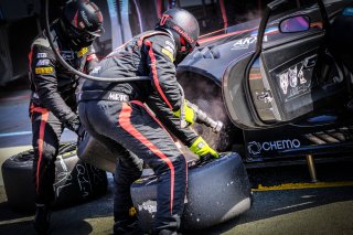 Pitlane, Race 2

