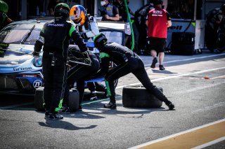 Pitlane, Race 2
