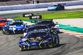 #77 Barwell Motorsport GBR Lamborghini Huracan GT3 Evo Miguel Ramos PRT Henrique Chaves PRT Pro-Am Cup, Race 2
