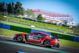 #108 CMR FRA Bentley Continental GT3 Benjamin Lessennes BEL Stéphane Richelmi MCO Pro, Qualifying
