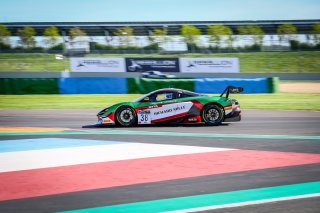 #38 Jota GBR McLaren 720 S GT3 Oliver Wilkinson GBR Ben Barnicoat GBR Pro, Qualifying
