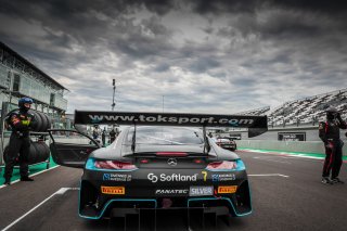 Race 2, gridwalk
