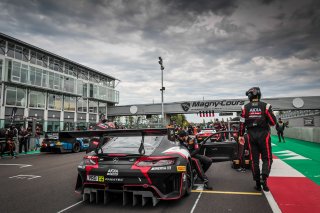 Race 2, gridwalk
