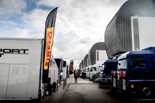 Paddock
