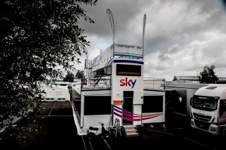 Paddock
