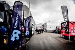 Paddock
